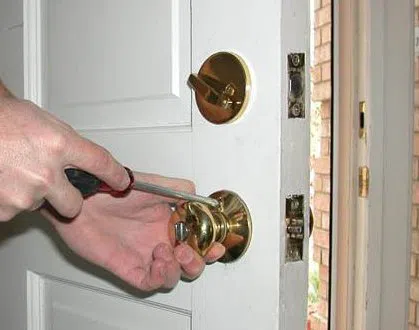 Middle River Locksmith Middle River, MD 410-919-9406 - 7-Lock-Changing